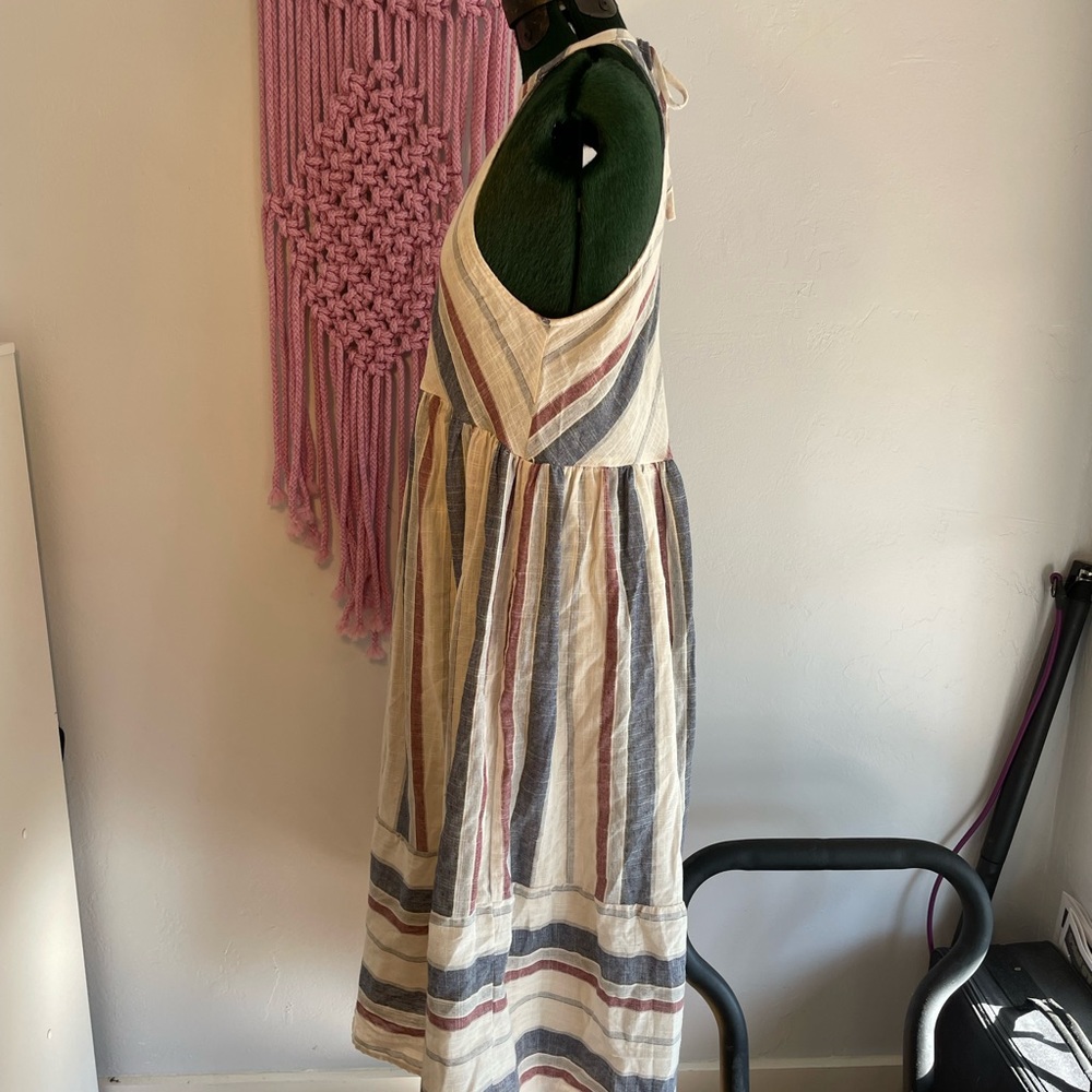 Spring dress - Picture 3 of 6